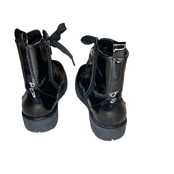 DKNY Girl’s Heart Boots - Picture 2 of 8